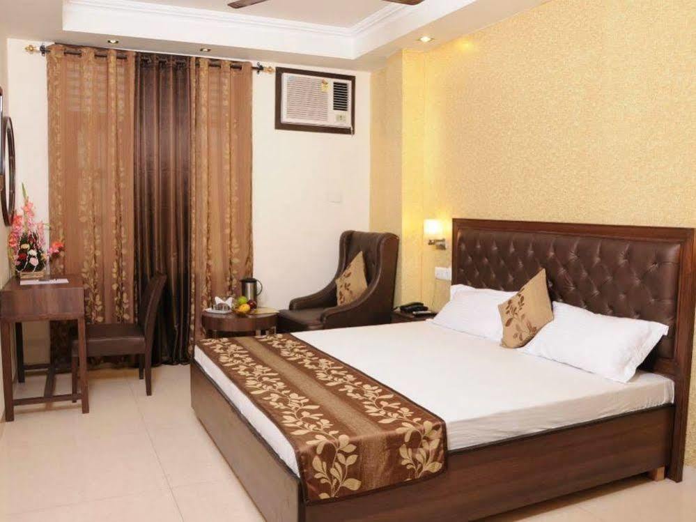 Hotel Diamond Inn Chandīgarh Extérieur photo